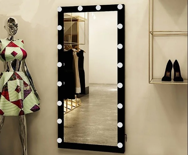 Đèn chiếu gương shop quần áo - Đèn gương shop quần áo
