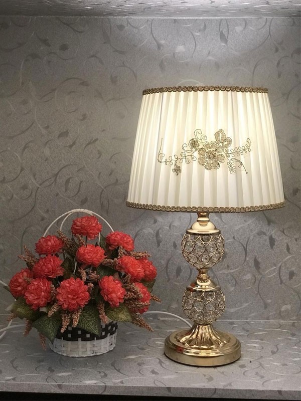 Đèn để bàn HTB-26